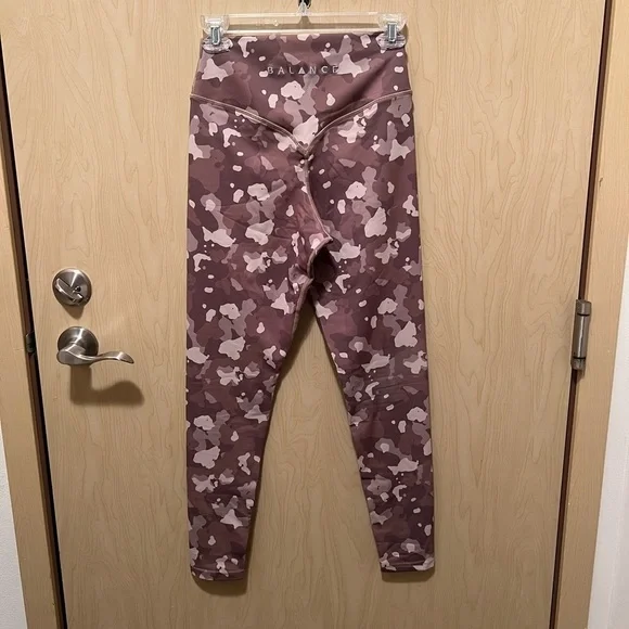 Balance athletica camo leggings - Picture 1 of 4